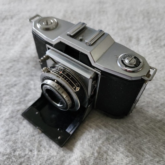 Zeiss Ikon Ikonta 35 522/24 with Xenar 2.8/45mm, Compur-Rapid - Picture 4 of 7